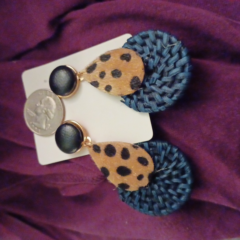 2.5-in stud drop earrings uniquely incorporation  leather & natural material